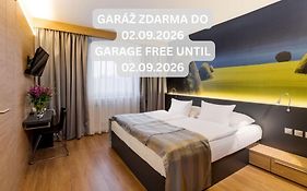 Expo Hotel